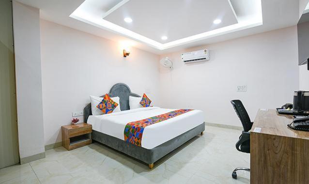 Hotel Immense Residency Faridabad Esterno foto